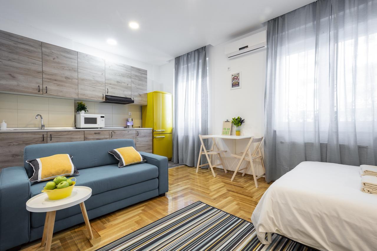 نوفي ساد Giallo Apartment - Free Private Parking المظهر الخارجي الصورة