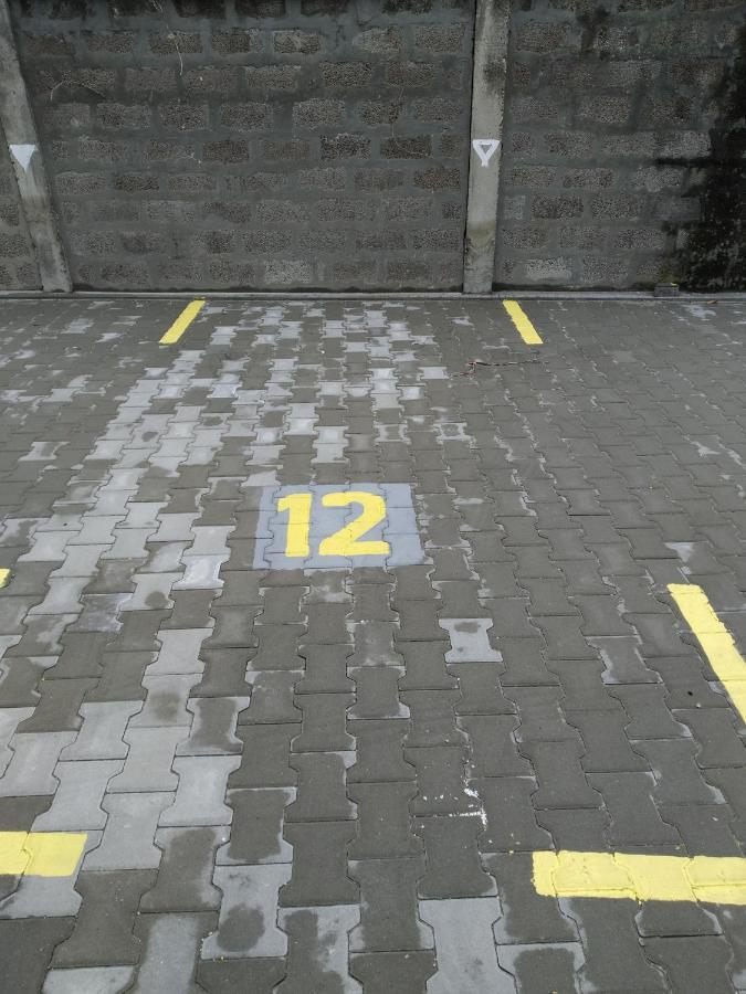 نوفي ساد Giallo Apartment - Free Private Parking المظهر الخارجي الصورة